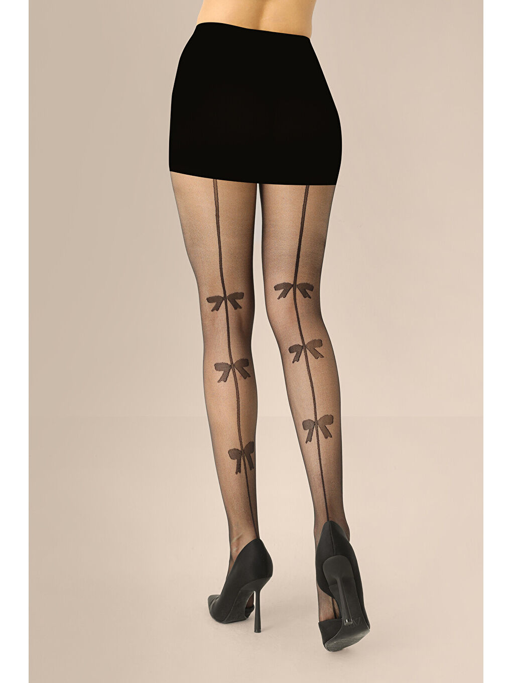 Siyah Kurdele Külotlu Çorap