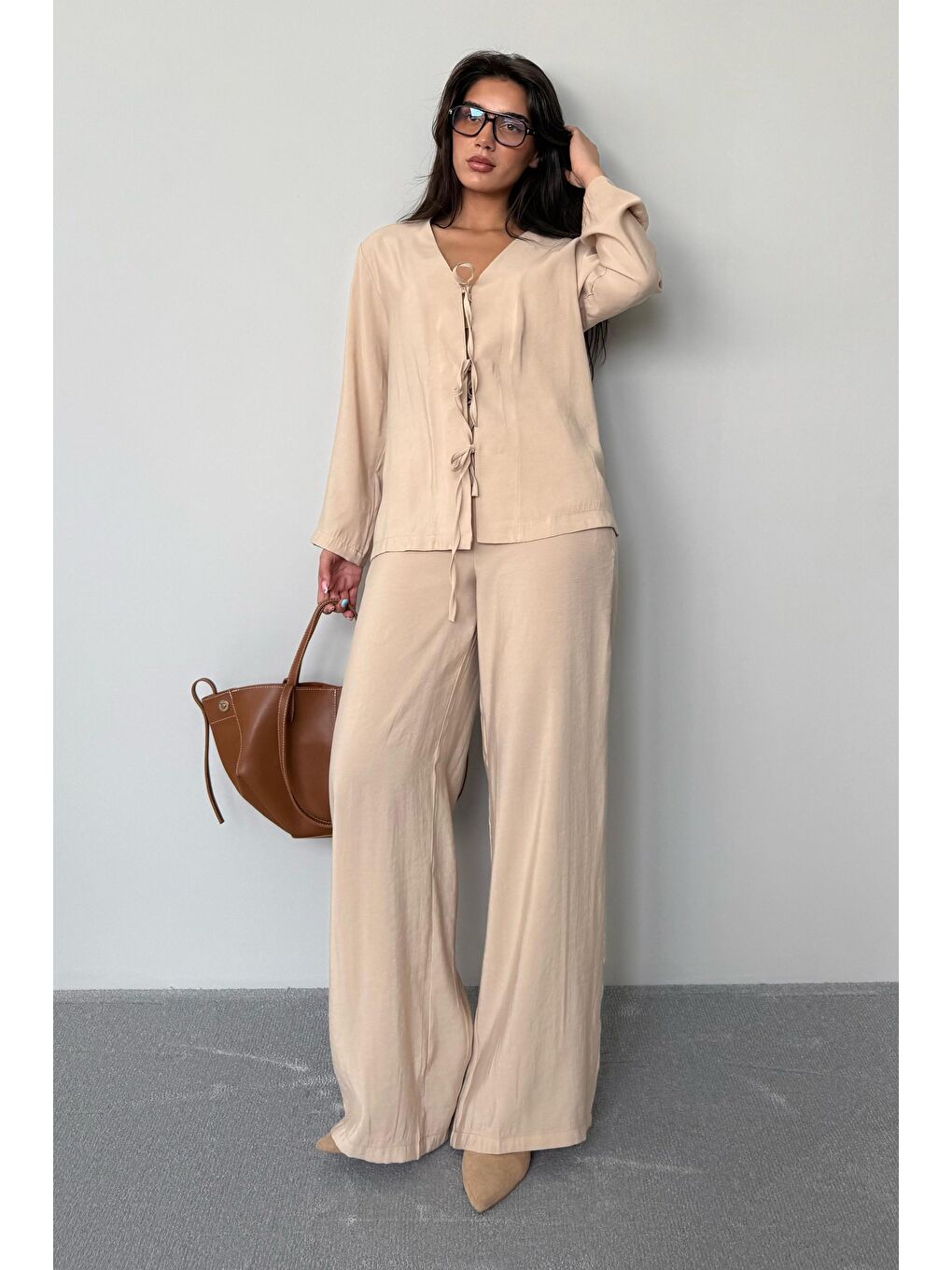 Bej Önü Bağlamalı Alt Üst Takım Mg2473-2