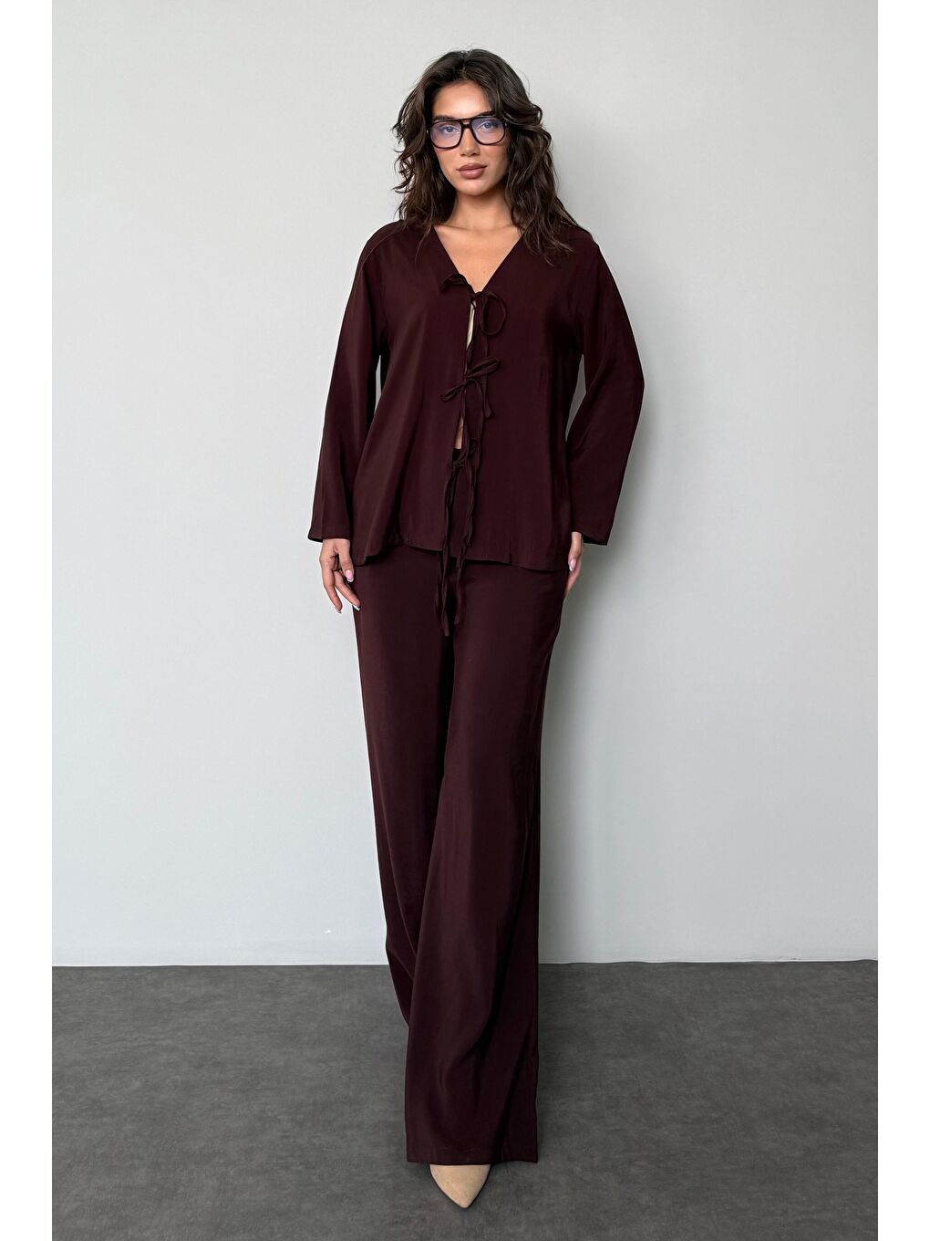 Kahverengi Önü Bağlamalı Alt Üst Takım Mg2473-4