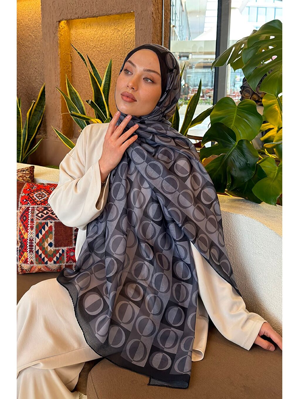 Halka Desen Ferah Şal Antrasit-2