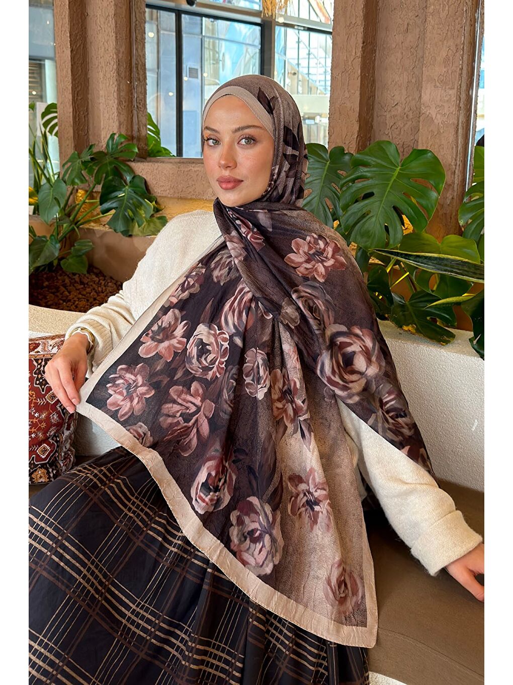 Çiçek Desen Bambu Şal Bej-1