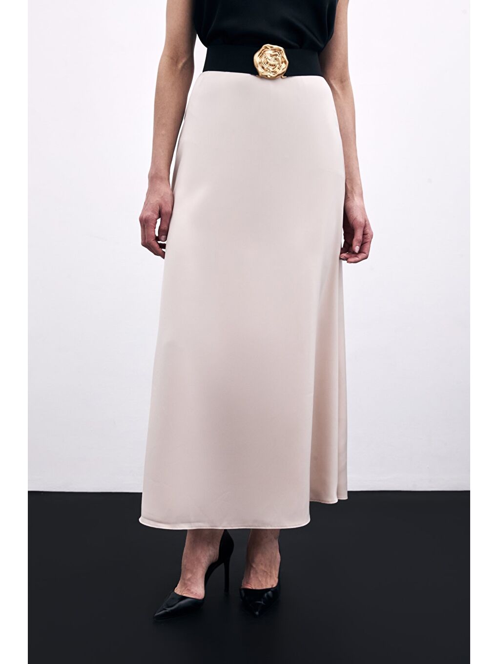 Uzun Saten Etek - Bej-5