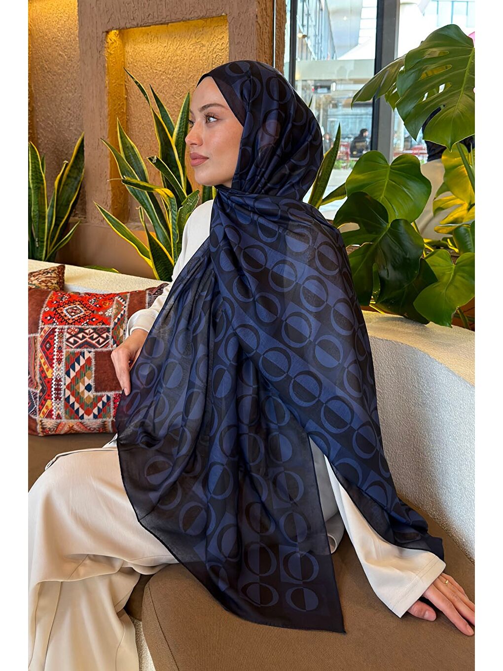 Halka Desen Ferah Şal Lacivert-3