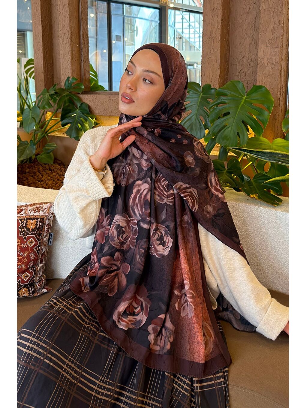 Çiçek Desen Bambu Şal Kahverengi-2
