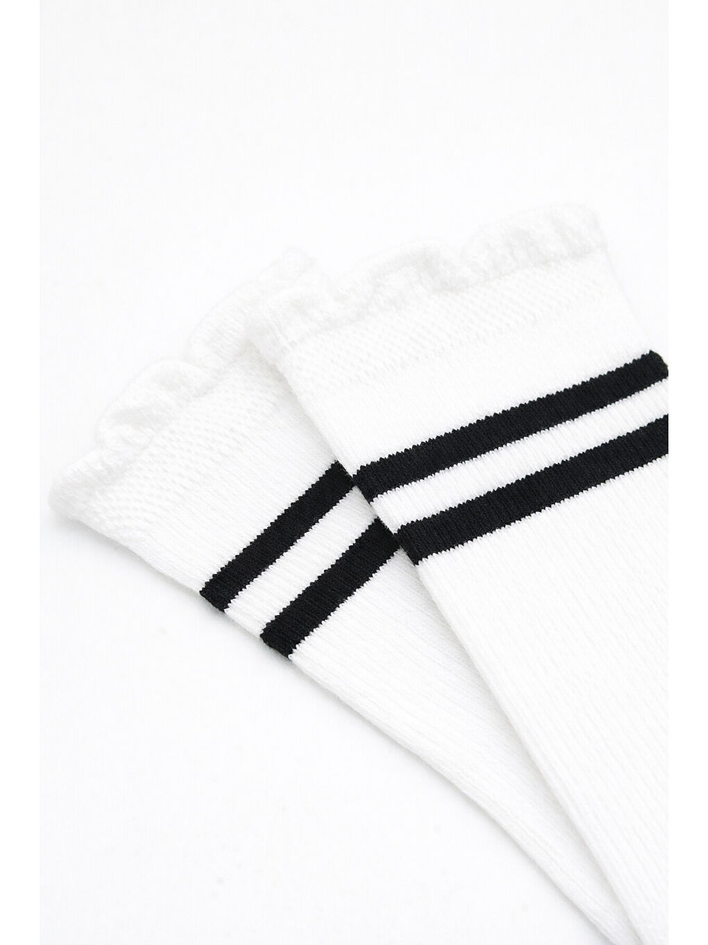 Beyaz Çizgili Soket Çorap-3