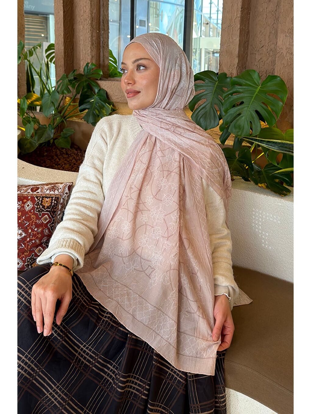 Geometrik Desen Bambu Şal Bej-2