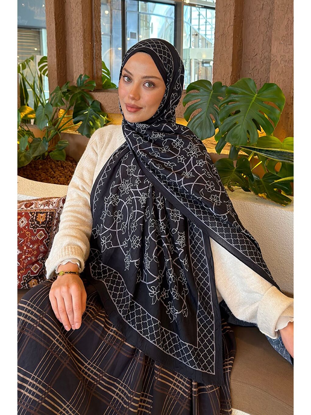 Geometrik Desen Bambu Şal Siyah