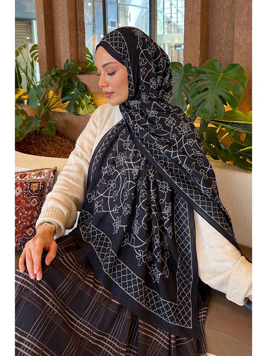 Geometrik Desen Bambu Şal Siyah-3