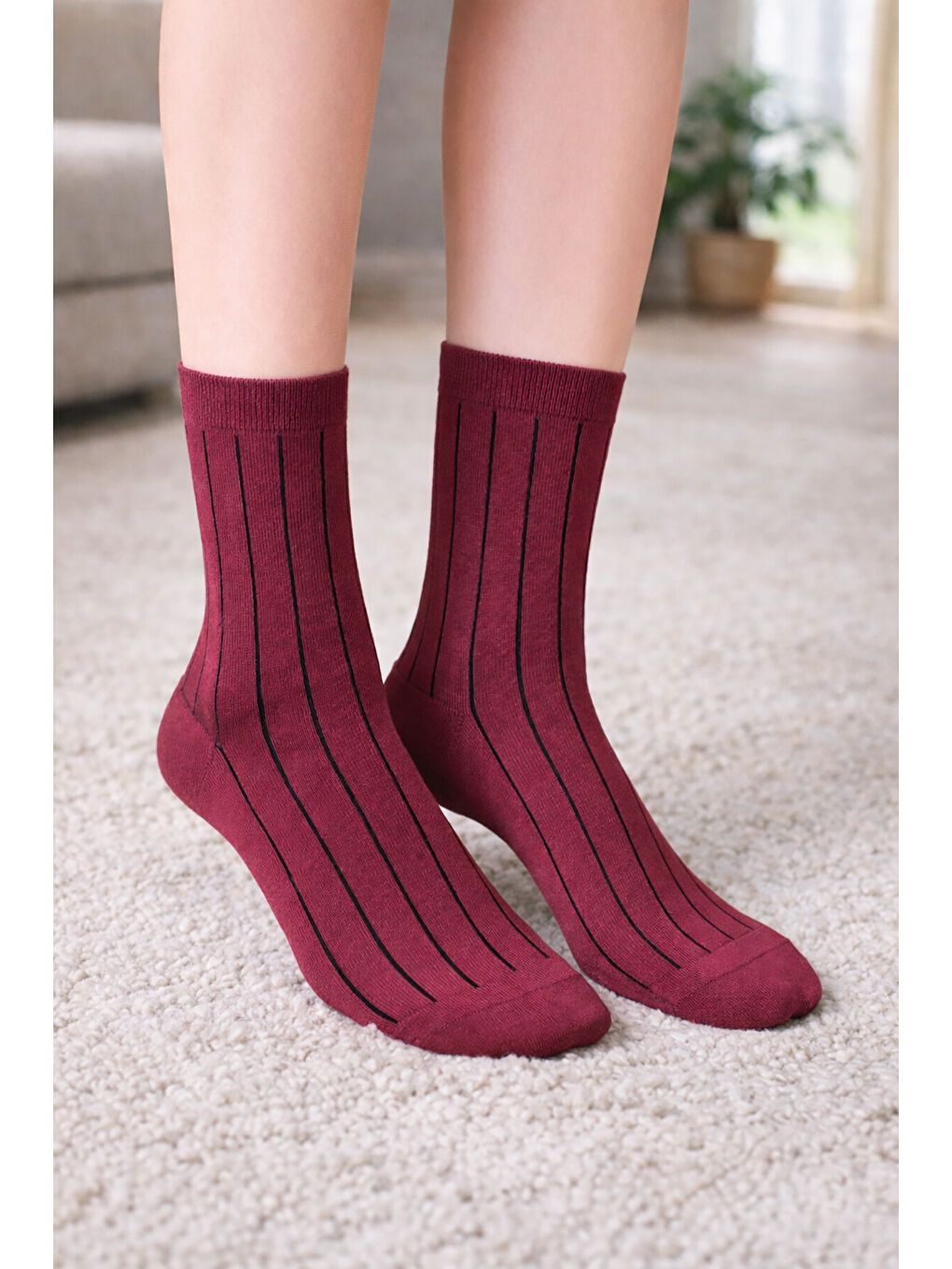 Bordo Çizgi Desenli Çorap