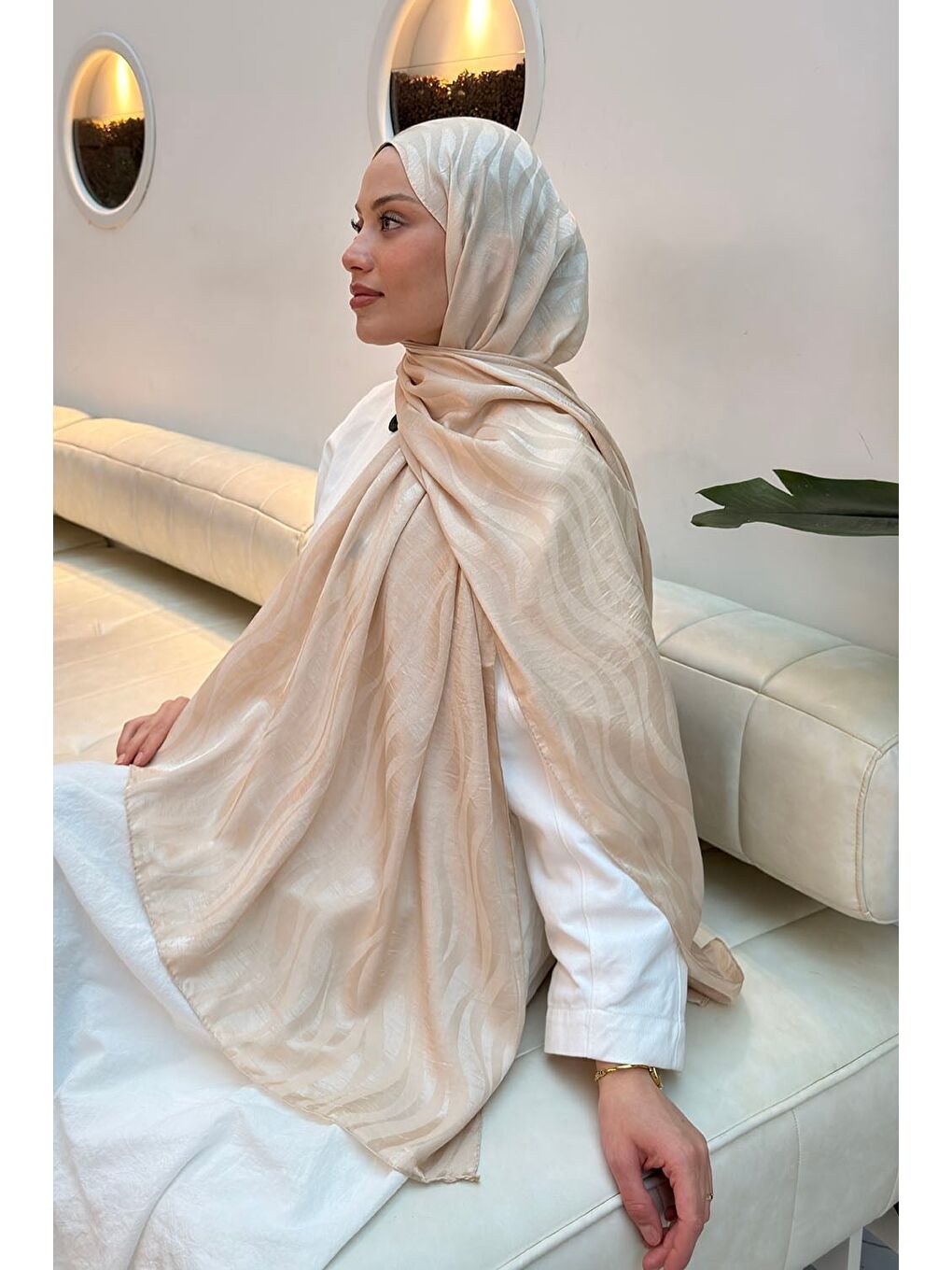 Shine Desen Ayrobin Floş Jakar Şal Bej-3