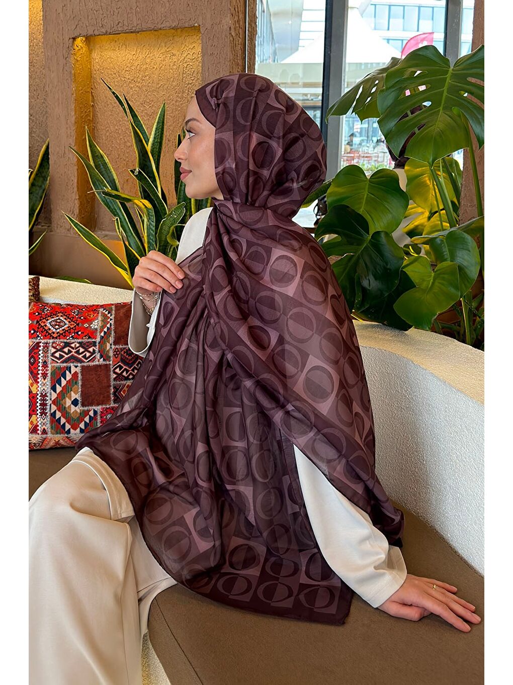 Halka Desen Ferah Şal Kahverengi-3