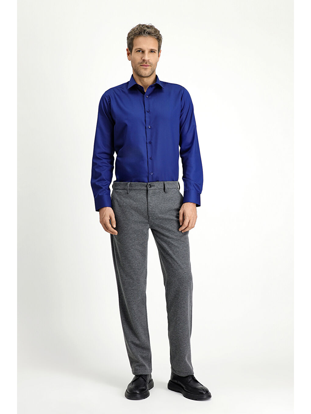 Lacivert Uzun Kol Slim Fit Dar Kesim Klasik Non Iron Pamuklu Gömlek-1