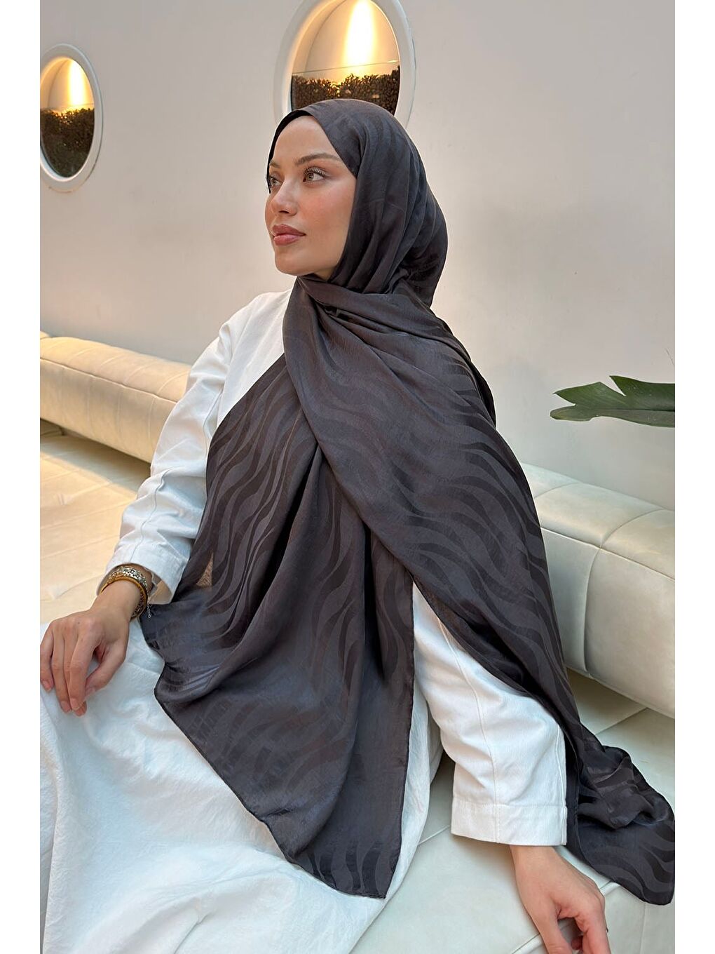 Shine Desen Ayrobin Floş Jakar Şal Antrasit-2