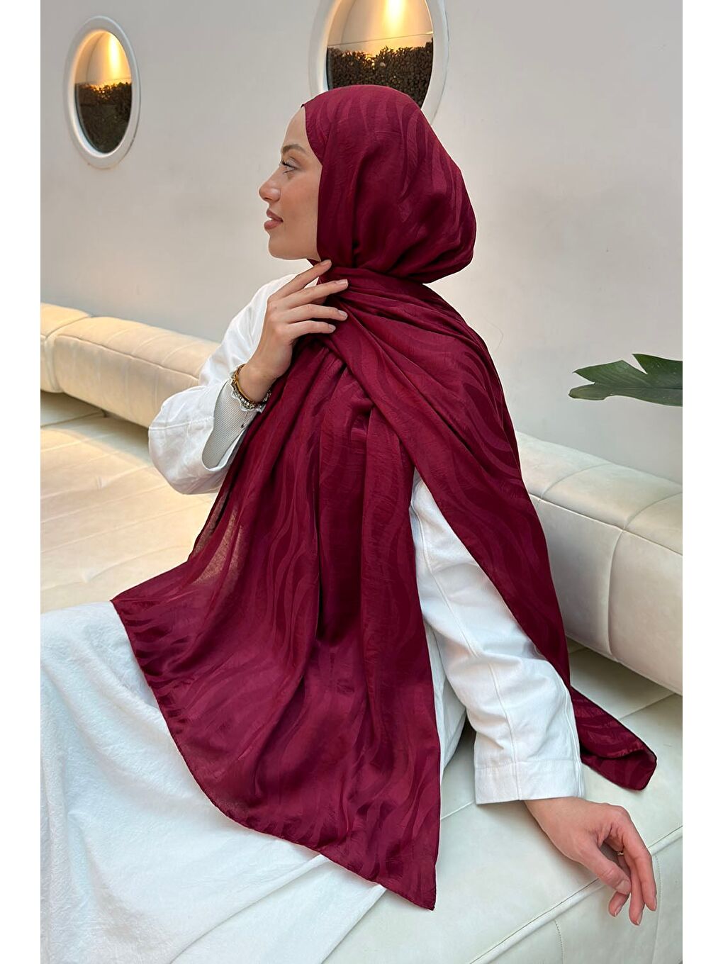 Shine Desen Ayrobin Floş Jakar Şal Bordo-3