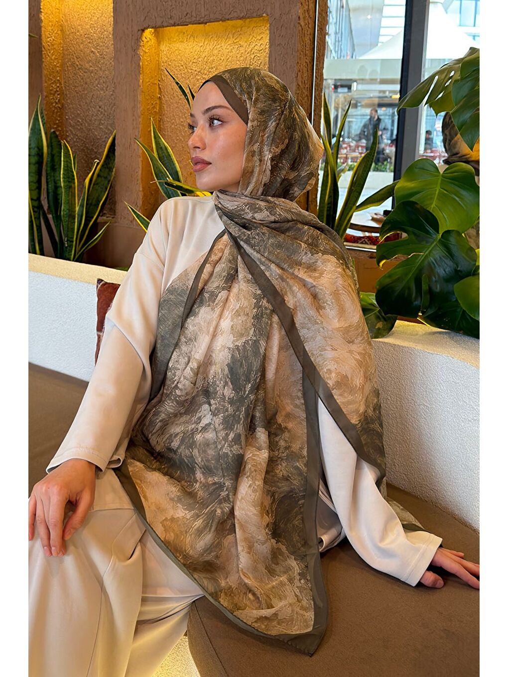 Gül Çiçek Desen Ferah Şal Haki-3