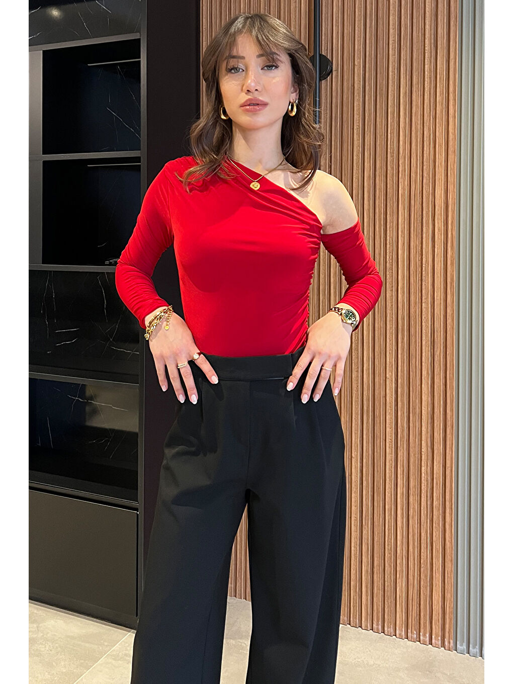 Kırmızı Kadın Omuz Ve Bel Drapeli Bluz-1