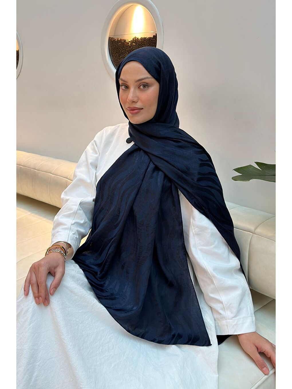 Shine Desen Ayrobin Floş Jakar Şal Lacivert-1