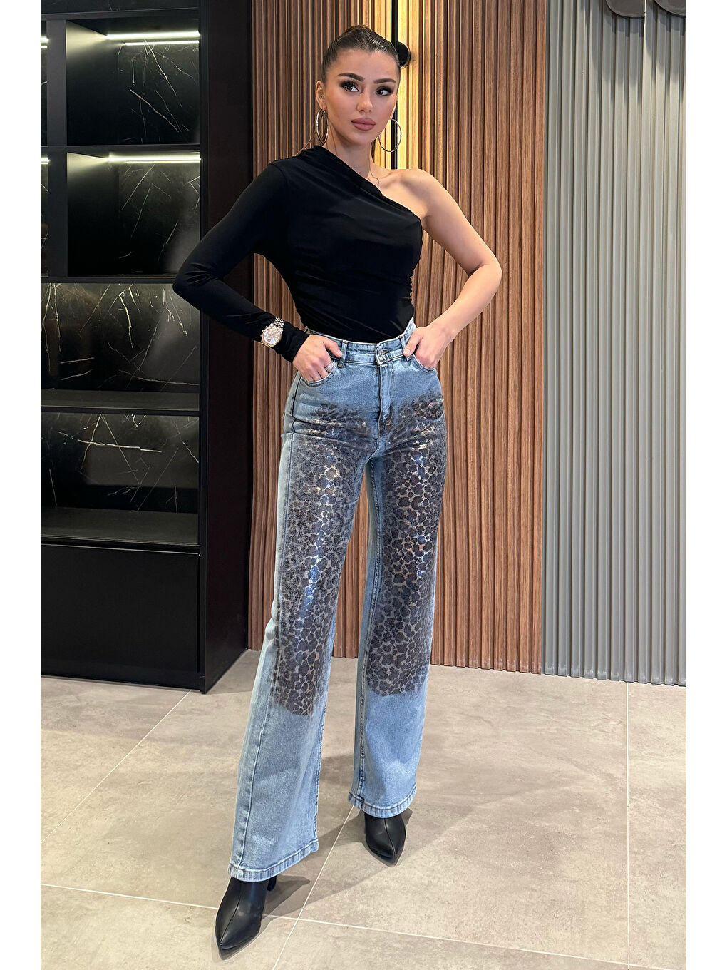 Mavi Leopar Desenli Bol Paça Kadın Jean Pantolon