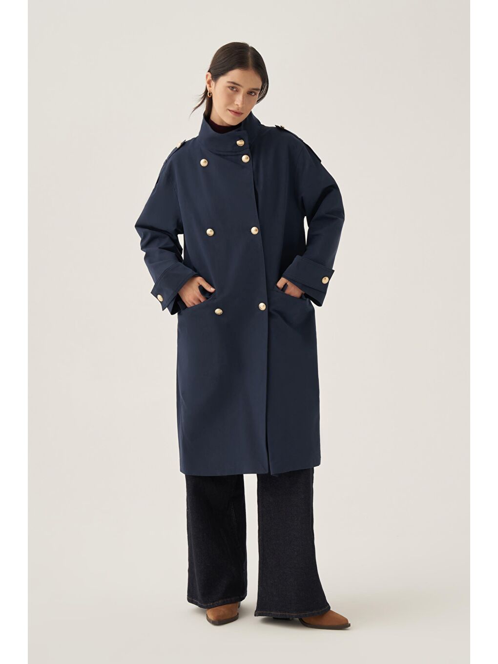 Lacivert-Dik Yakalı Gold Düğmeli Trençkot-1