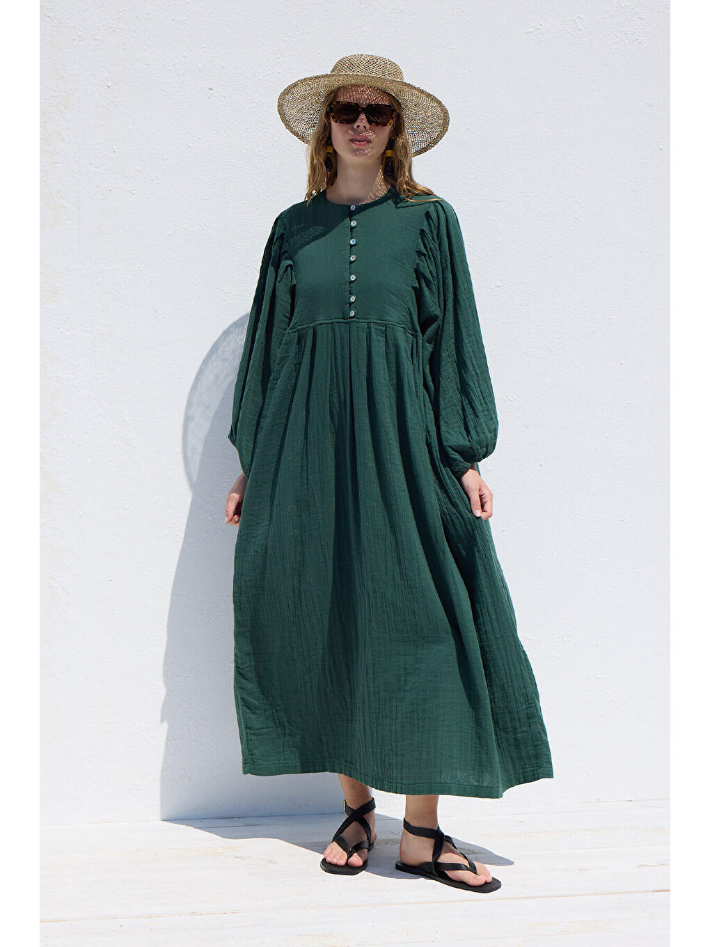 Yeşil Pile Detaylı Müslin Elbise Zümrüt-4