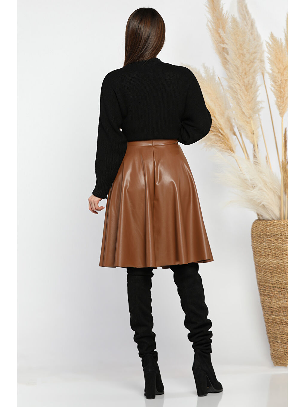Kahverengi Suni Deri Kısa Kloş Etek-2