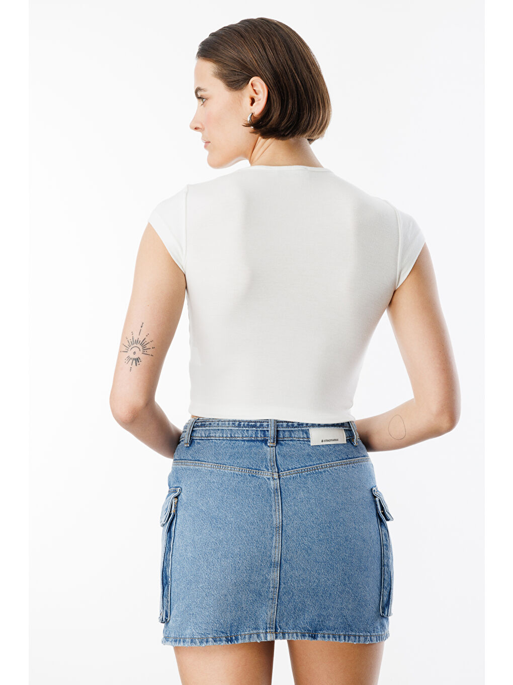 Beyaz Kısa Kollu Kadın Crop T-shirt CROP-T-SHIRT-4