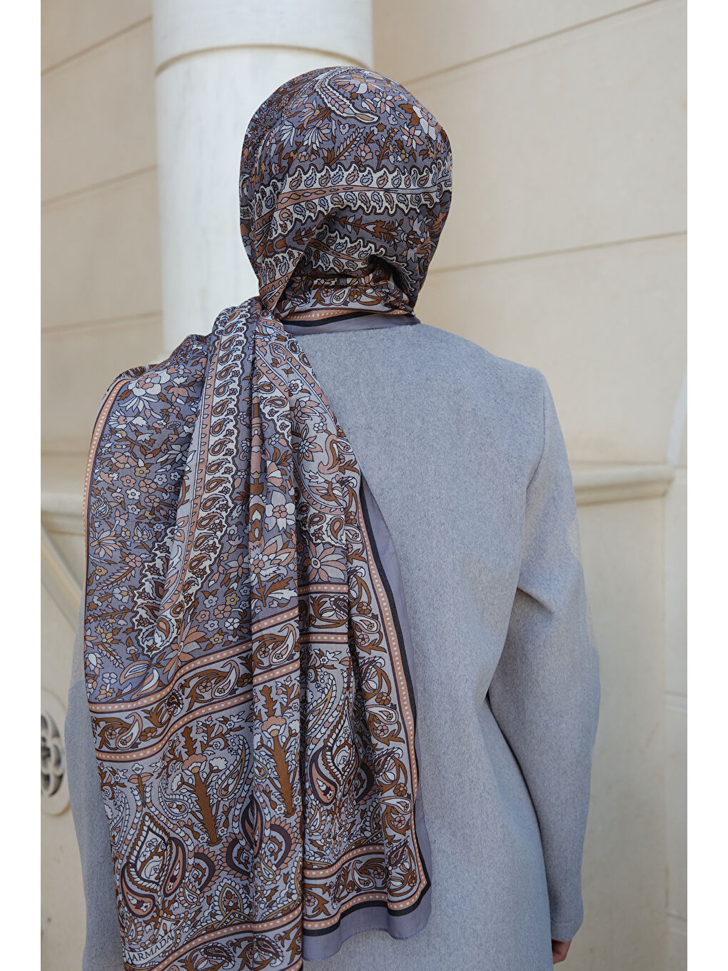 Retro Desenli Şal Gri-3