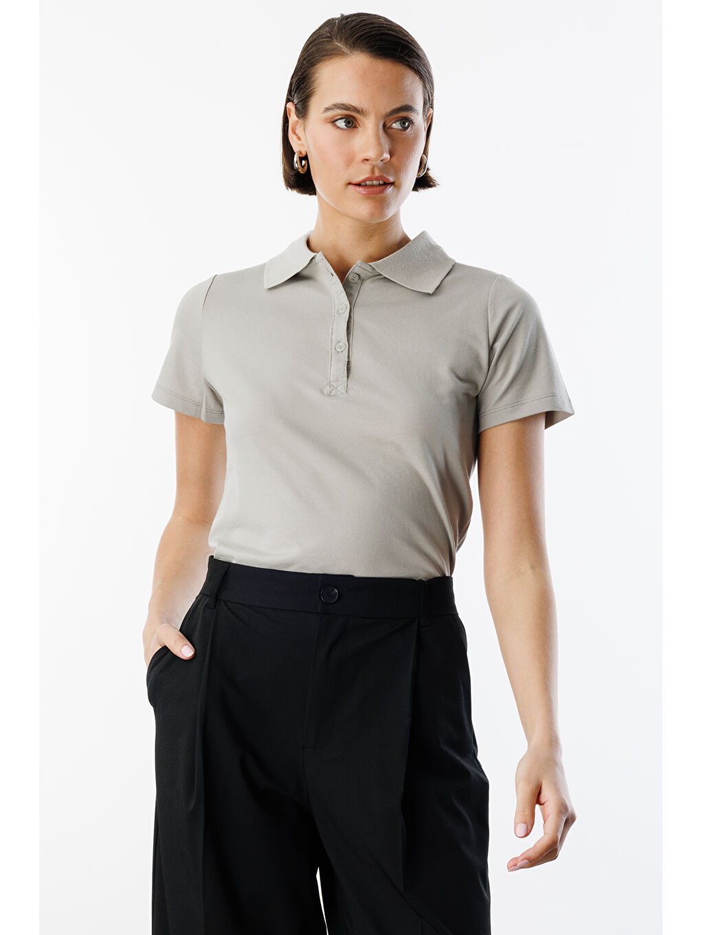 Gri Kadın Basic Polo Yaka Tişört KADIN-POLOYAKA-1