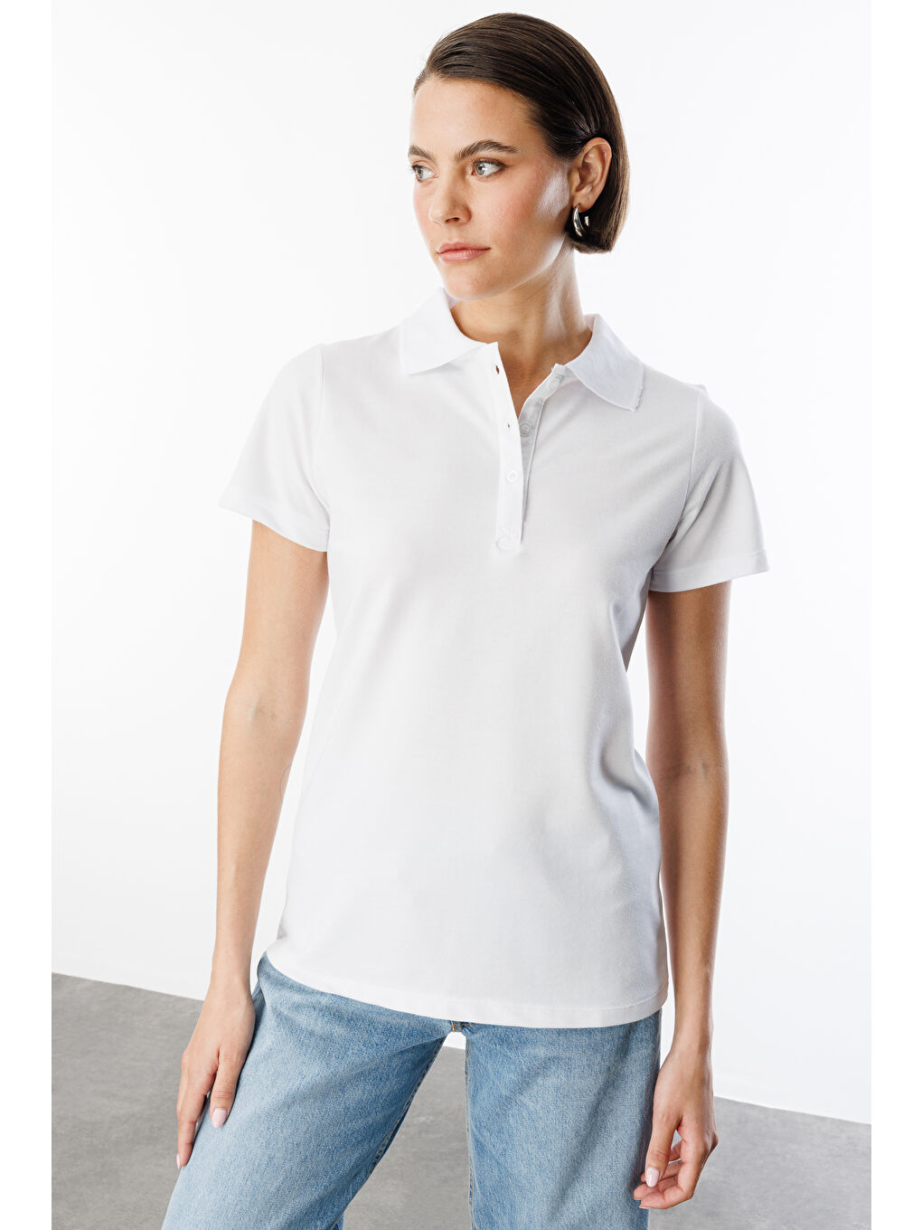 Beyaz Kadın Basic Polo Yaka Tişört KADIN-POLOYAKA-2