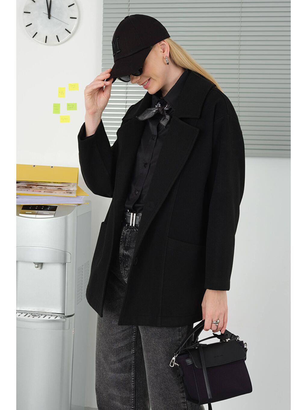Geniş Yaka Kaşe Kaban Siyah-4