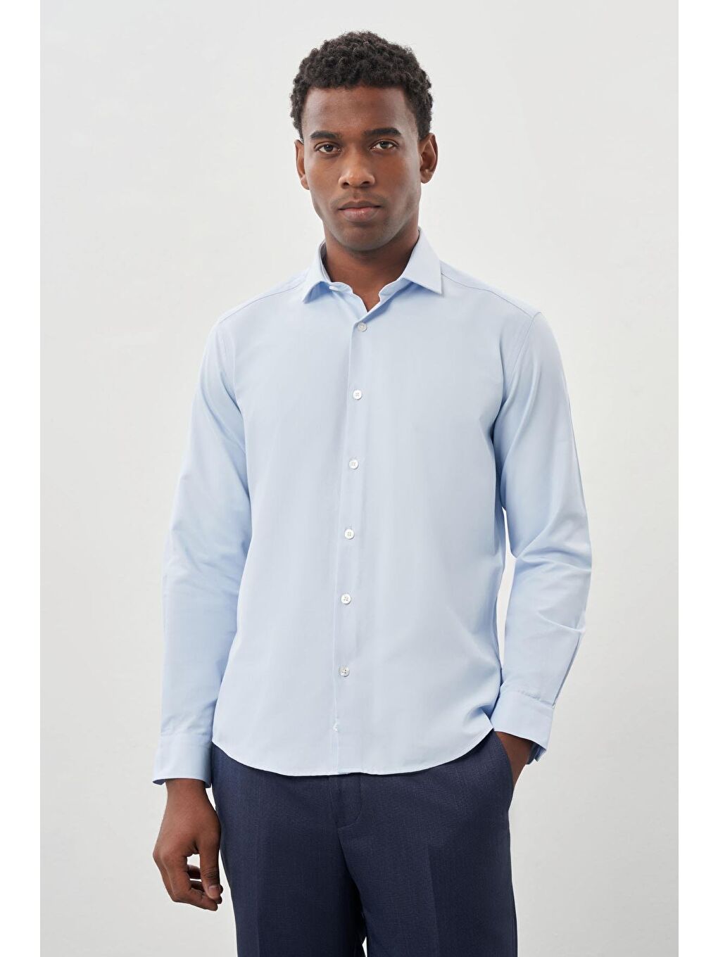 Koyu Mavi Uzun Kol Düz Yarım İtalyan Yaka Cepsiz Pamuklu Classic Slim Fit Gömlek 1004245268