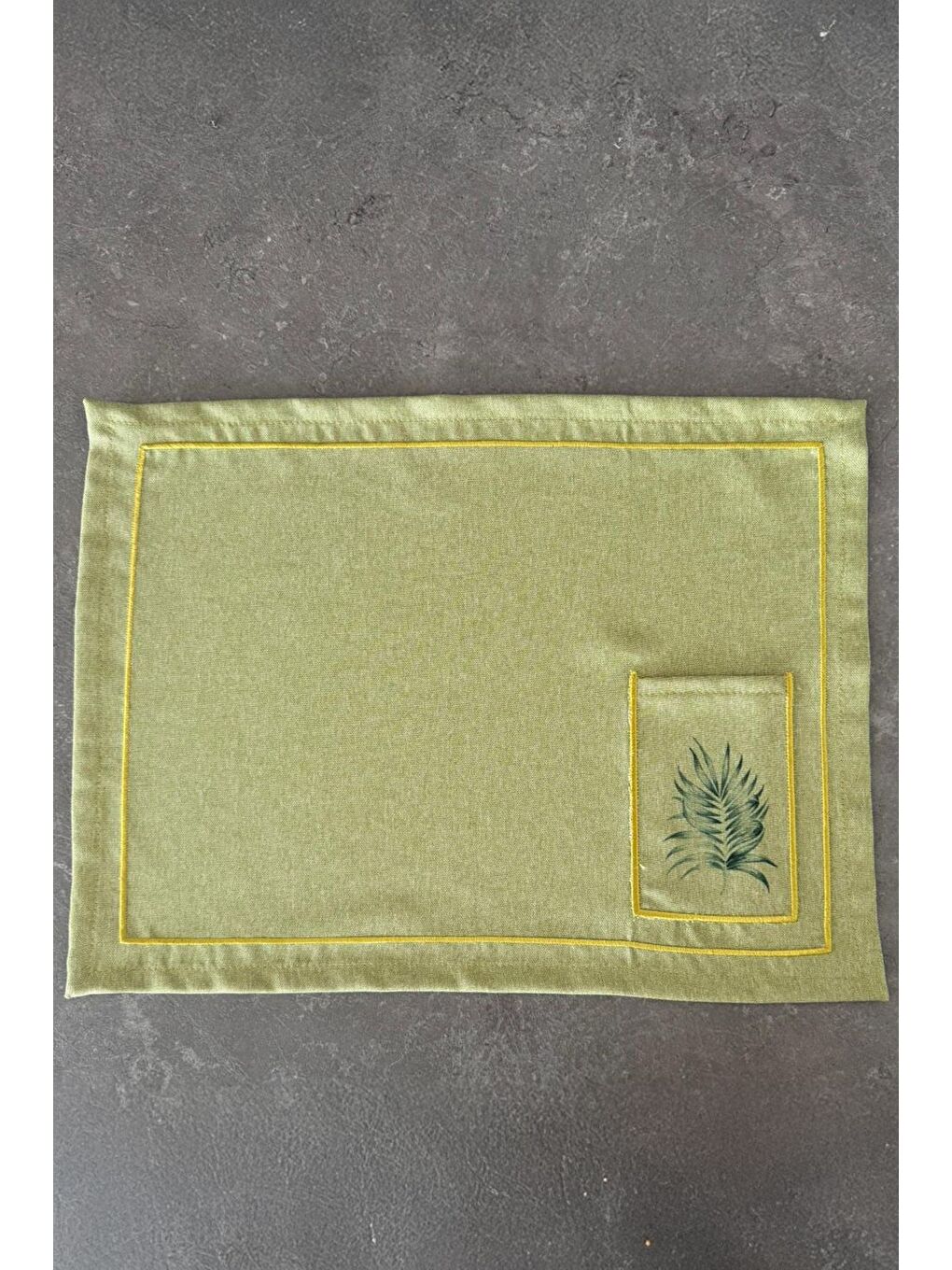 Verda Nakışlı Cepli Minimal Yaprak Desenli 1 Adet Amerikan Servis 45x35 cm -Yeşil-2