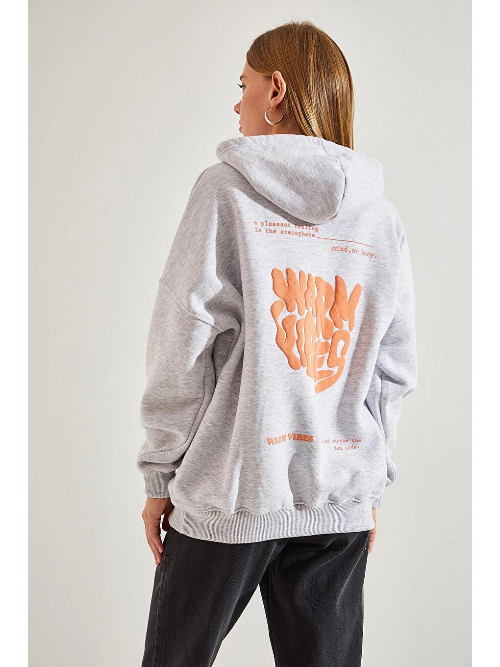 SHADE Gri Kadın Kapişonlu Üç İplik Şardonlu Önü ve Arkası Baskılı Oversize Hoodie - 2