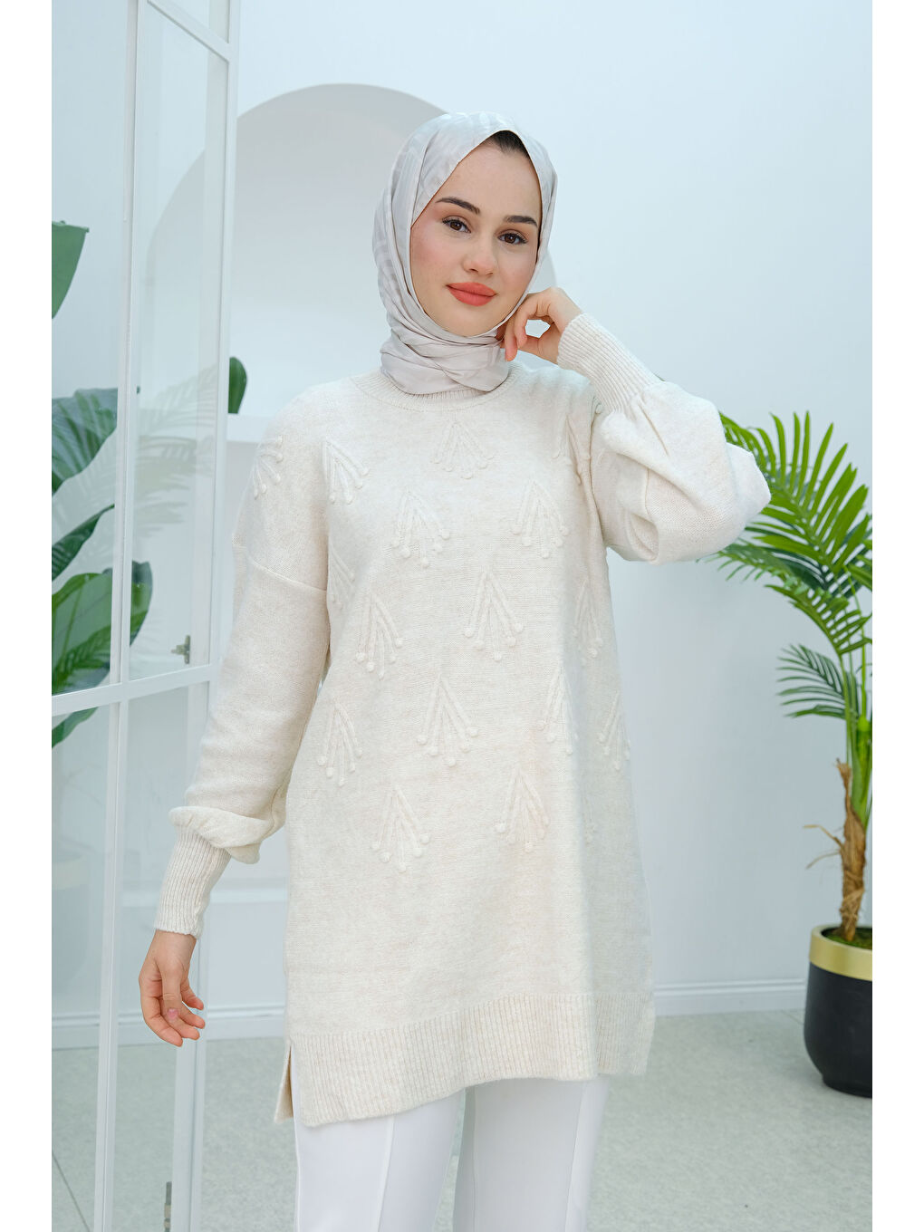 Kendinden Desenli Triko Kazak Ekru