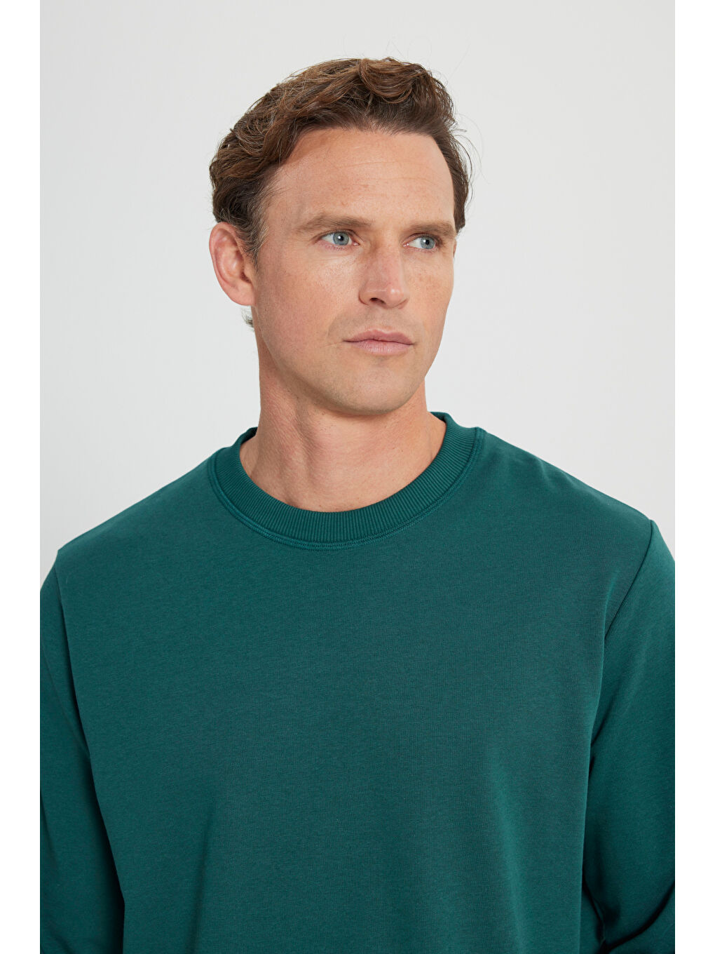 Erkek Koyu Yeşil Standart Fit Normal Kesim Bisiklet Yaka Pamuklu Sweatshirt-3