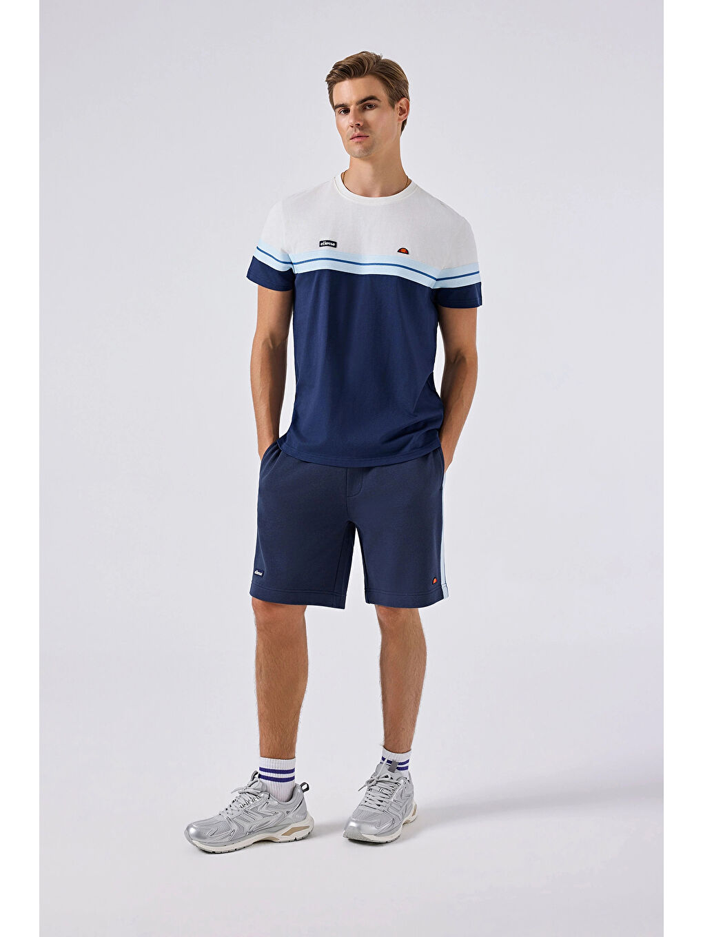 Lacivert %100 Pamuk Bisiklet Yaka Logolu Renk Bloklu T Shirt 6SM5014-NV-1