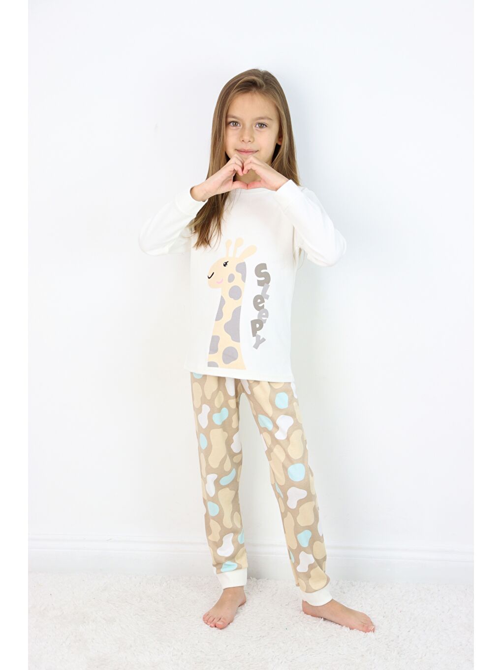 Beyaz Kız Çocuk Orta Kalınlıkta Basic Baskılı Pijama Takımı-1