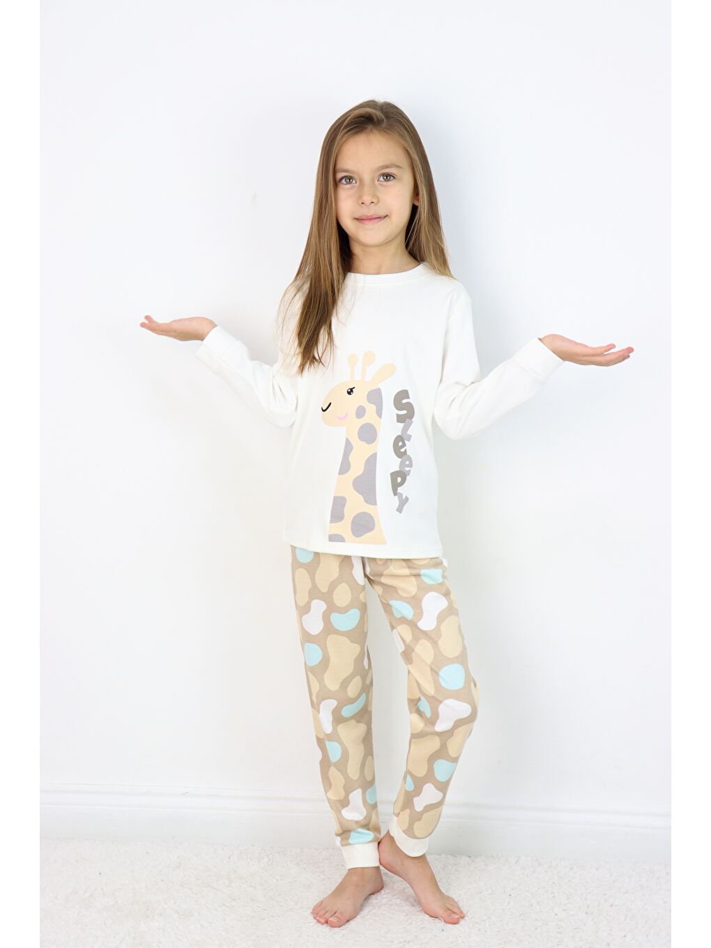 Beyaz Kız Çocuk Orta Kalınlıkta Basic Baskılı Pijama Takımı-2