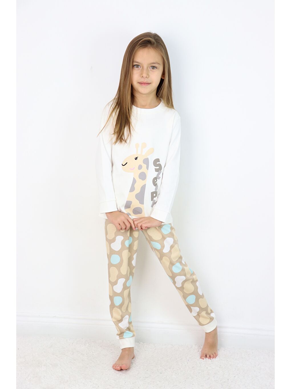Beyaz Kız Çocuk Orta Kalınlıkta Basic Baskılı Pijama Takımı-3