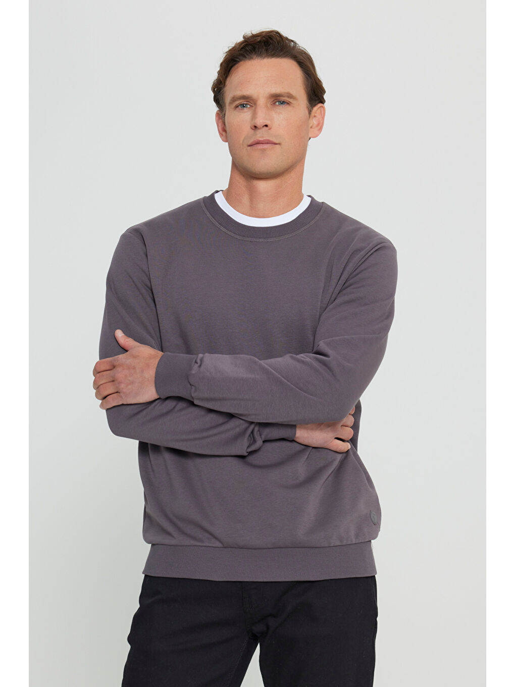 Erkek Koyu Gri Standart Fit Normal Kesim Bisiklet Yaka Pamuklu Sweatshirt-2