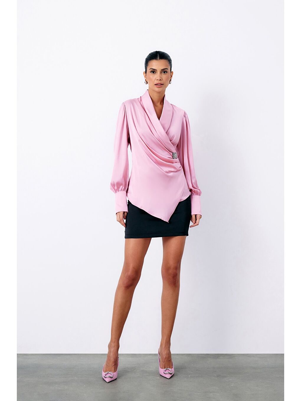 Broşlu Kruvaze Bluz - Pembe