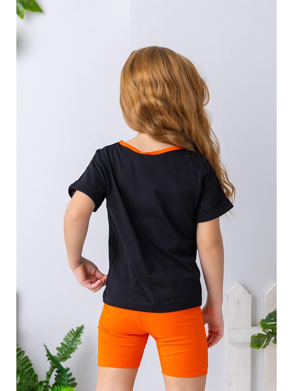 Kız Çocuk Çiçek Nakışlı T-Shirt - Siyah-1