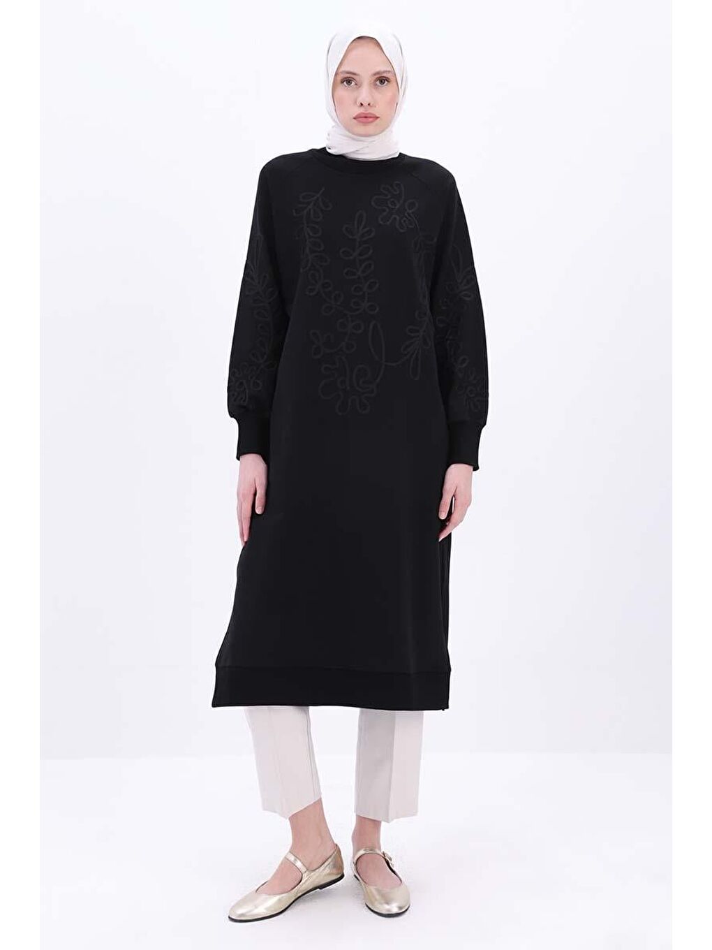 Siyah-Nakışlı Uzun Sweat Tunik-1