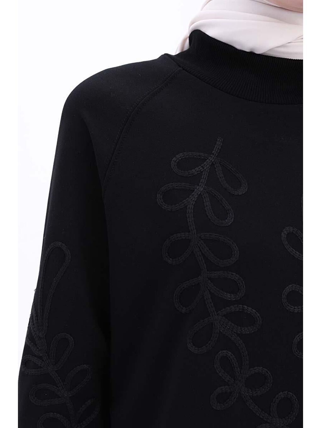 Siyah-Nakışlı Uzun Sweat Tunik-5