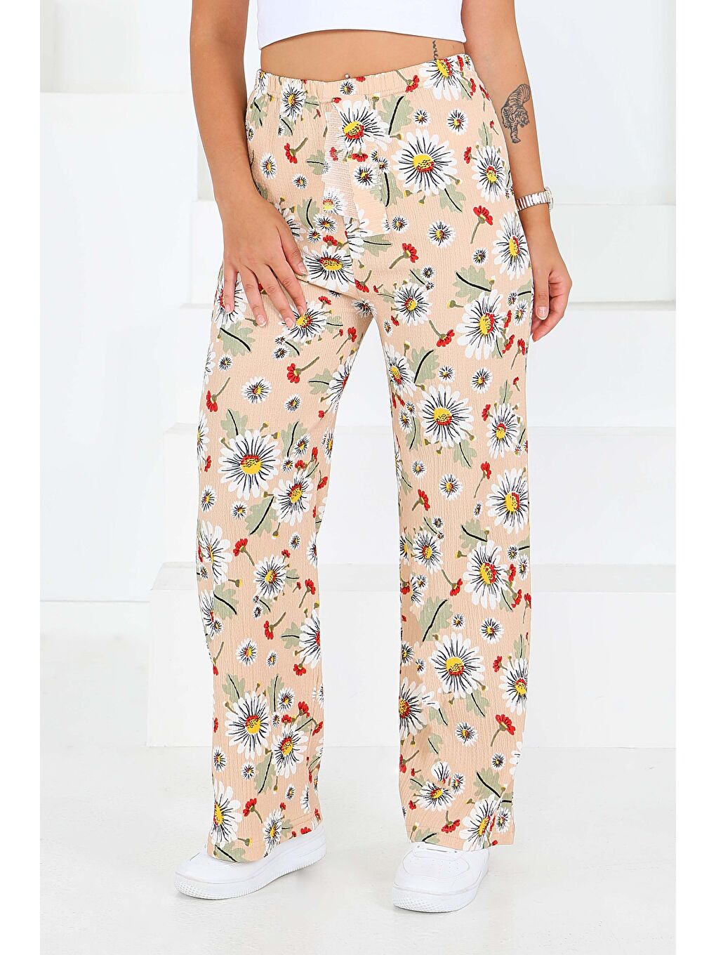 Desenli Beli Lastikli Bürümcük Pantolon Bej - 27679-2