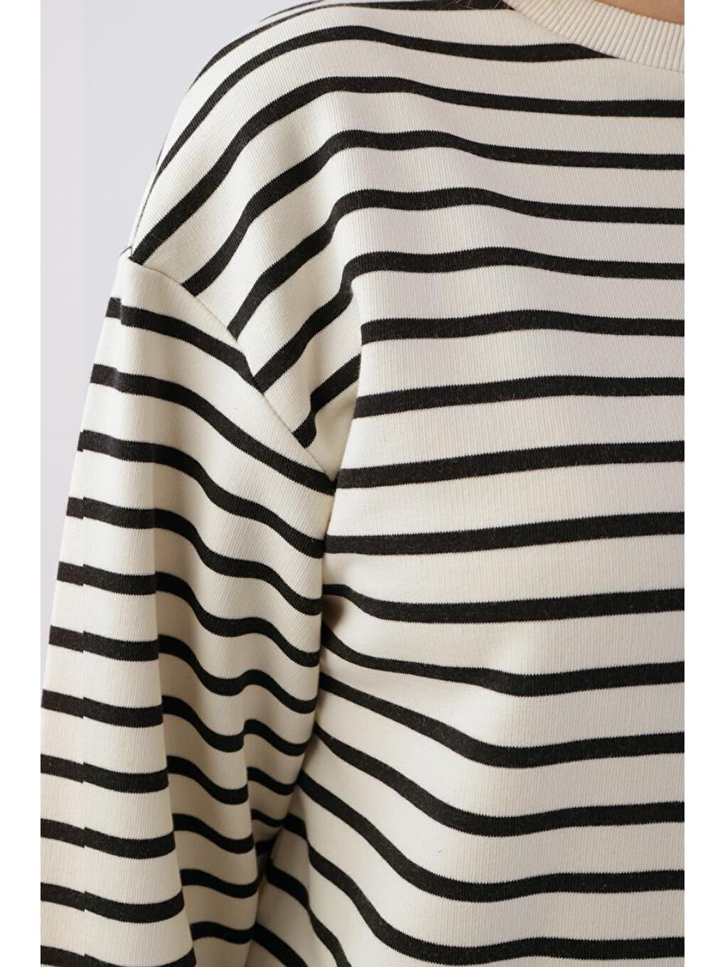 Lila Ekru-Siyah-Çizgili Oversize Sweatshirt-4