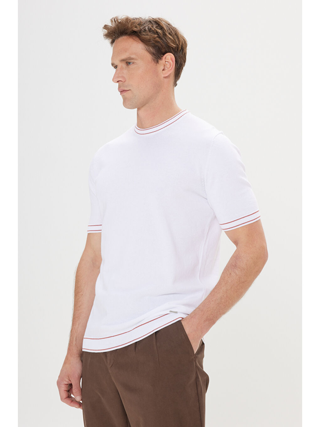 Erkek Beyaz Standart Fit Normal Kesim %100 Pamuk Bisiklet Yaka Tişört-2