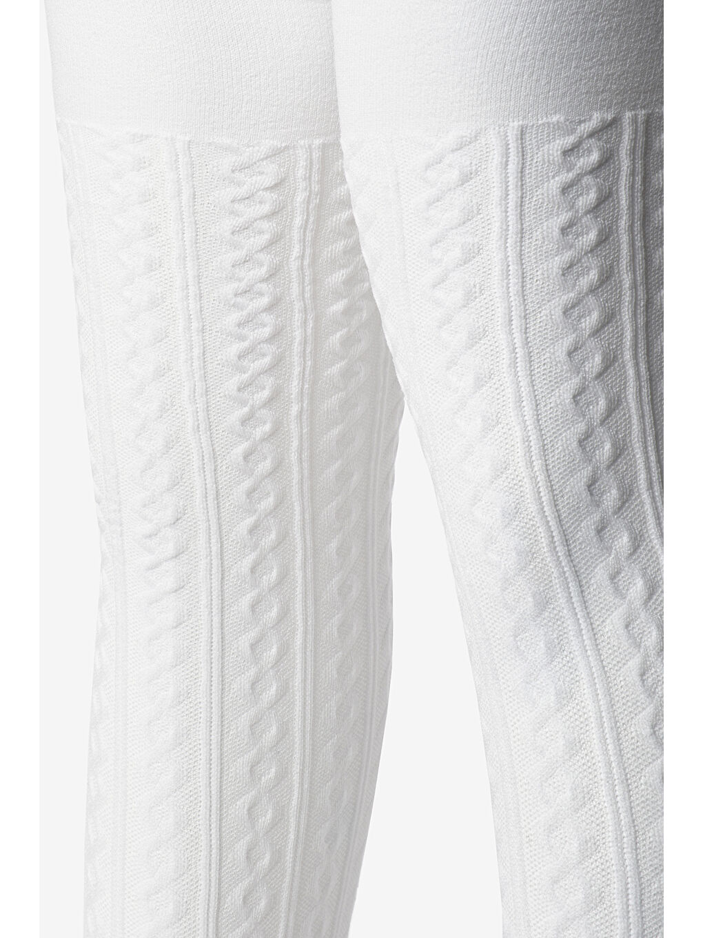 Beyaz Örgü Desen Kız Çocuk Külotlu Çorap-1