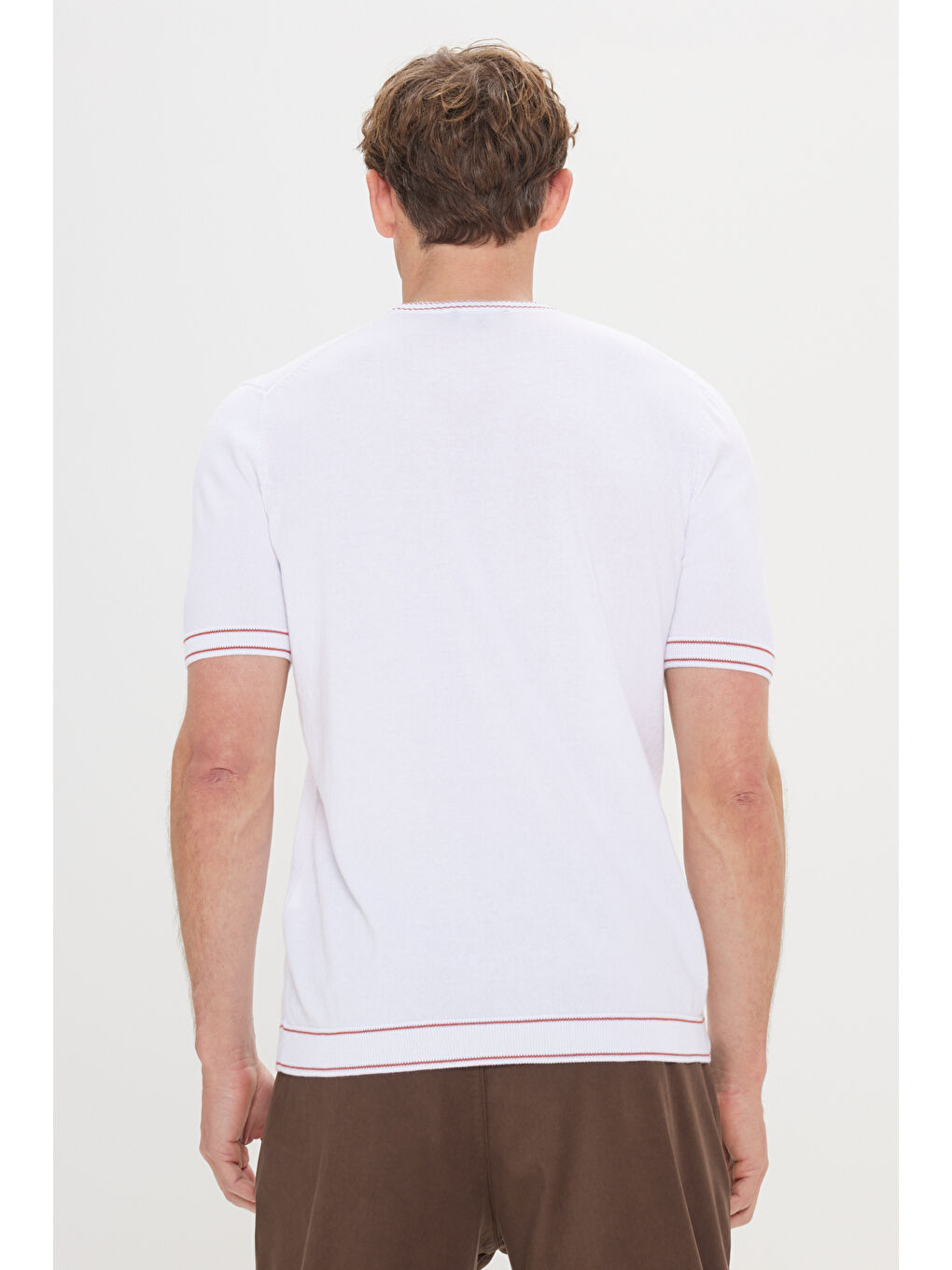 Erkek Beyaz Standart Fit Normal Kesim %100 Pamuk Bisiklet Yaka Tişört-4