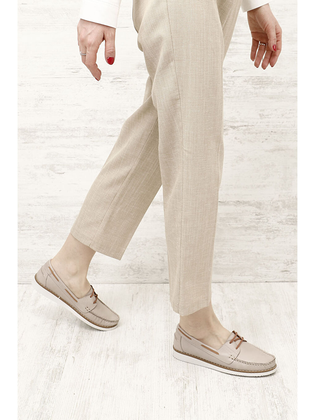 Bej Kadın YENİ BEJ Bağcıklı Hakiki Deri Comfort Ayakkabı-1